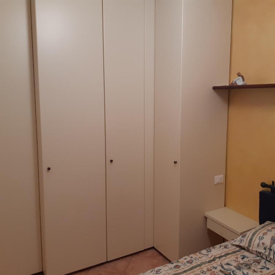 Appartamento Nuccia - Box Auto Gratuito E Biancheria Inclusa П'єтра-Лігуре Екстер'єр фото